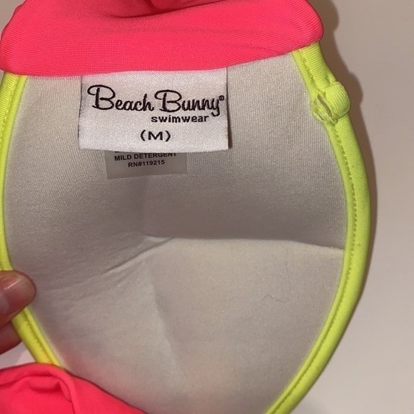 Beach Bunny Lunar Bikini Set size medium - Picture 16 of 16